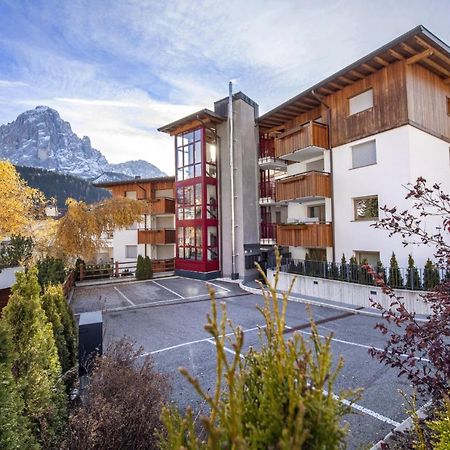 Apartment Lulu Selva di Val Gardena Bagian luar foto